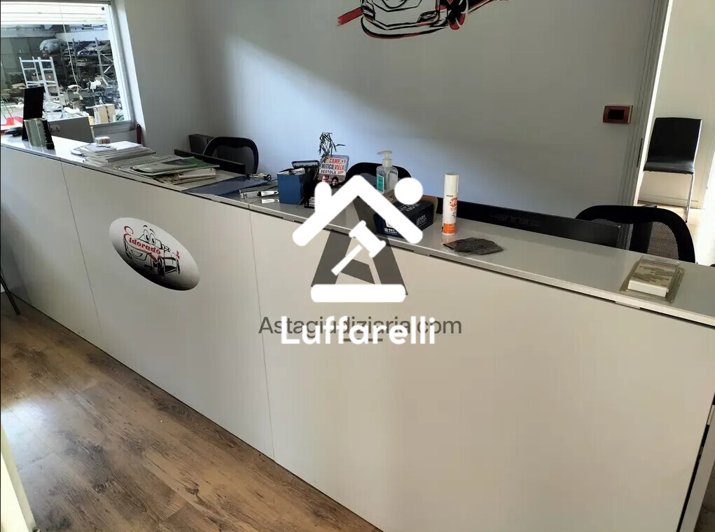 Mobili E Arredo Per Ufficio — foto 3