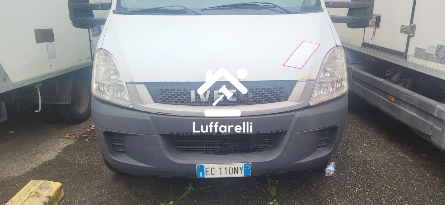 Automezzi Commerciali — foto 2
