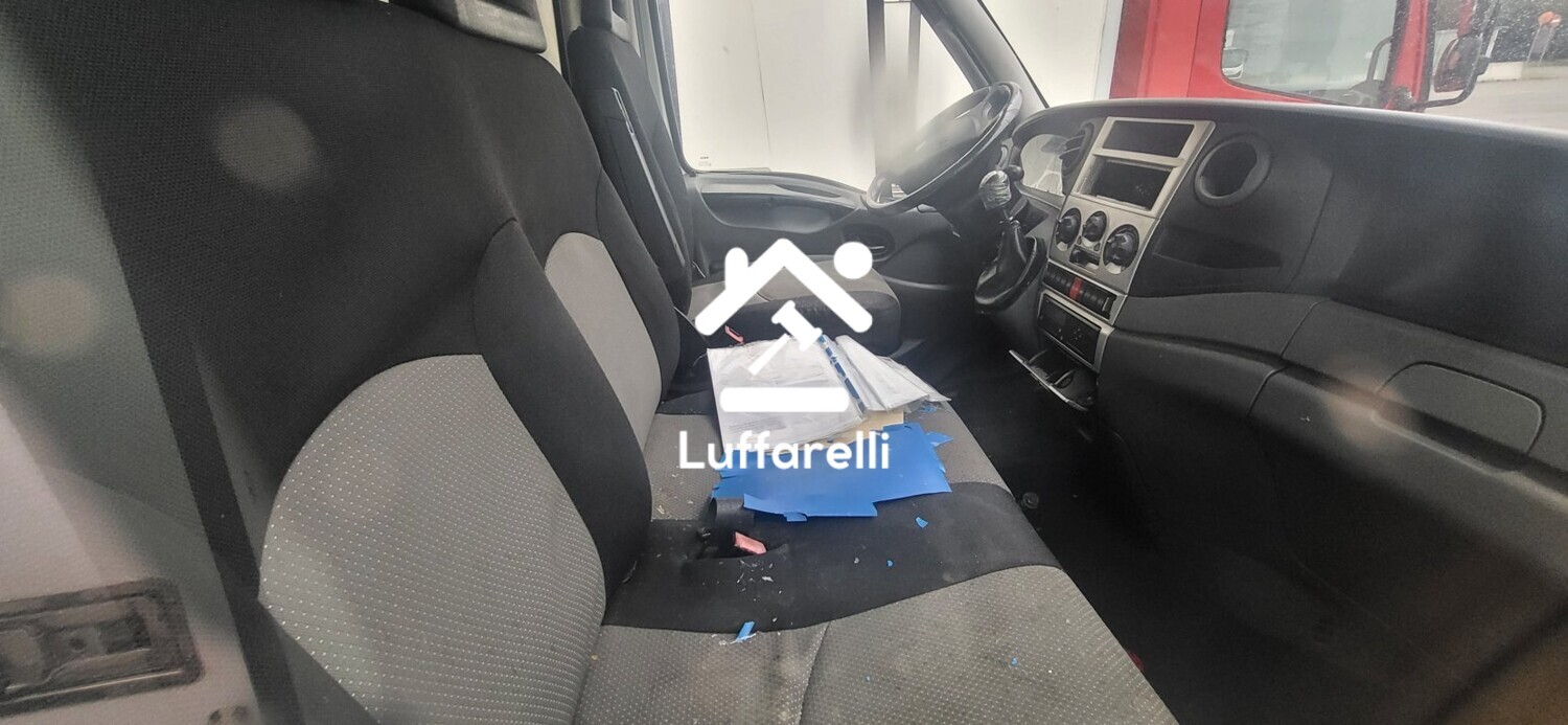 Automezzi Commerciali — foto 3