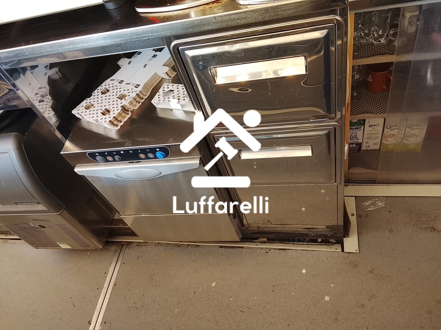 Arredi Da Ufficio E Varie — foto 2