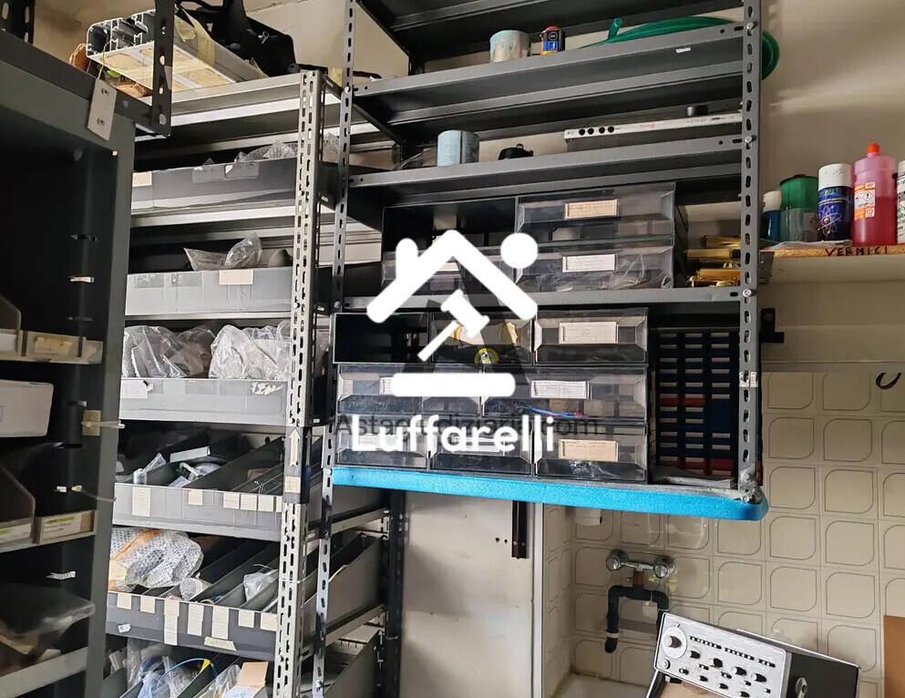 Mobili E Arredo Per Ufficio — foto 3