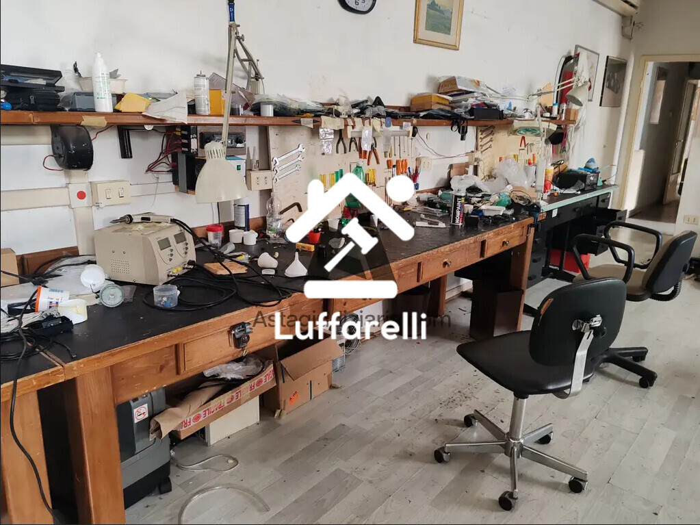 Arredi Da Ufficio E Varie — foto 5