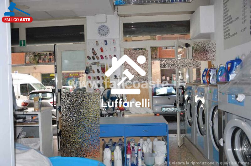 Immagine di NEGOZIO O LOCALE COMMERCIALE VIA DEI PRATI DEI PAPA – ROMA