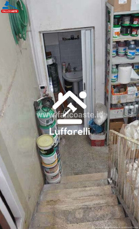 Immagine di NEGOZIO O LOCALE COMMERCIALE VIA DEI PRATI DEI PAPA NN. – ROMA