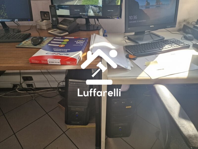 Mobili E Arredo Per Ufficio — foto 6