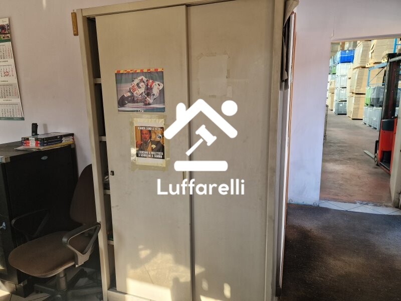 Mobili E Arredo Per Ufficio — foto 2