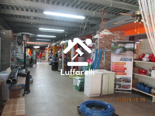 NEGOZIO O LOCALE COMMERCIALE STRADA PROVINCIALE VELLETRI - ANZIO - CORI — foto 9