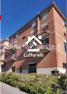 Immagine di NEGOZIO O LOCALE COMMERCIALE VIA RICCARDO ZANDONAI – RIGNANO FLAMINIO