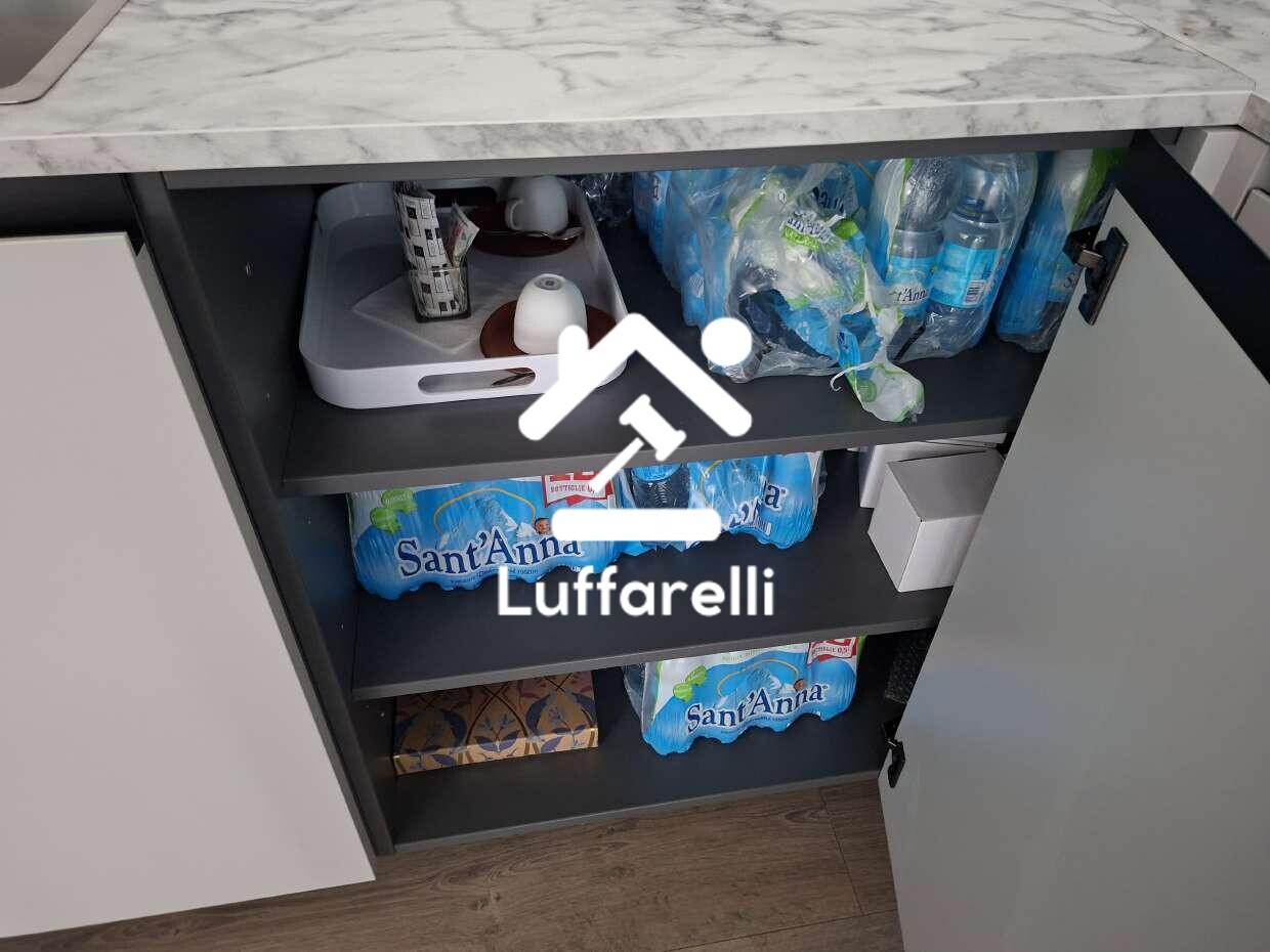 Mobili Da Casa E Varie — foto 2