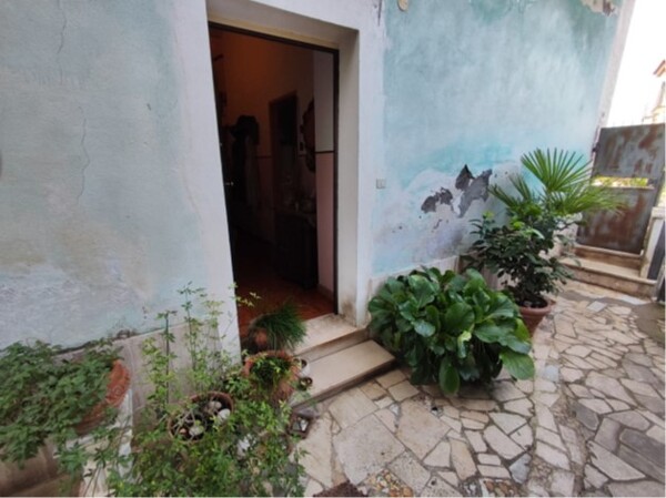 APPARTAMENTO VIA GUARDIOLA - COLFELICE — foto 2