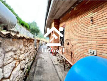 Immagine di CASA / VILLA VIALE ROMA – VEROLI