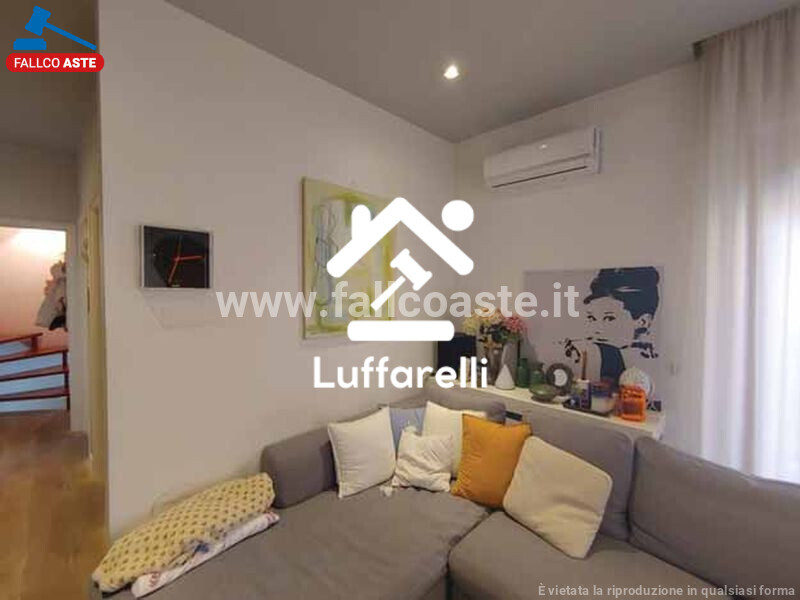 Immagine di CASA / VILLA VIA GINO ROCCA – ROMA