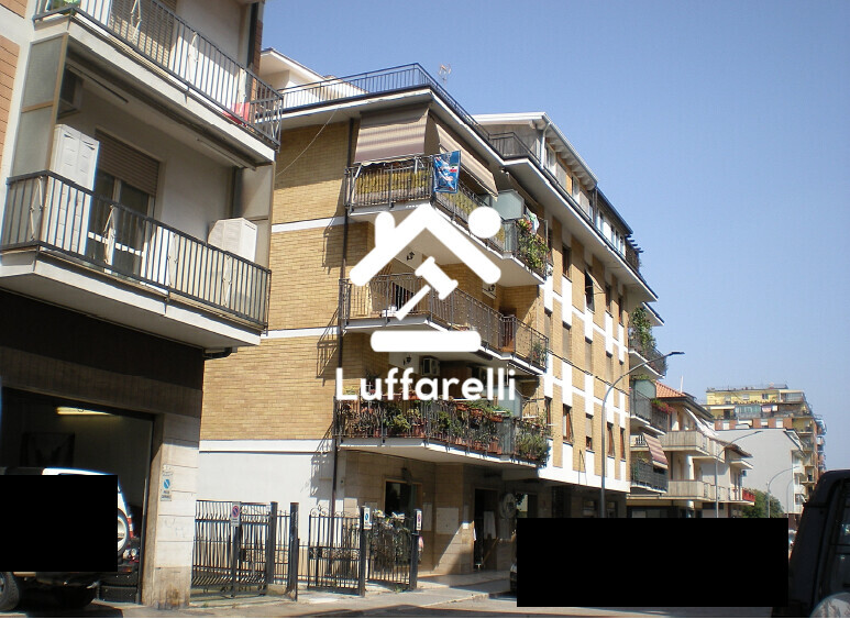 Immagine di APPARTAMENTO VIA ZUCCOLI – SAN BENEDETTO DEL TRONTO