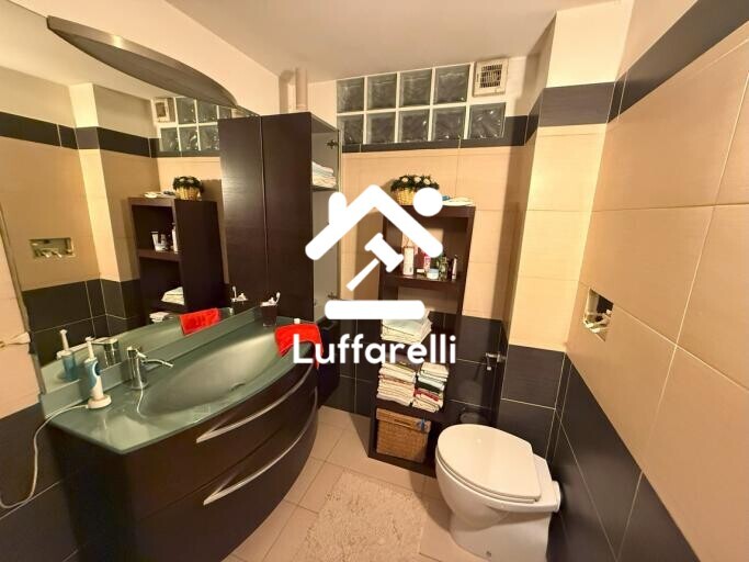 Immagine di APPARTAMENTO VIA FRANCESCO GIACOMO TRICOMI – ROMA