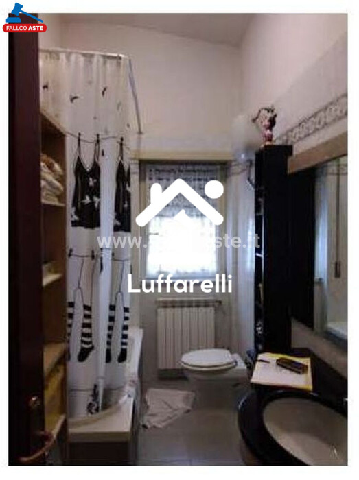 Immagine di APPARTAMENTO VIA BARIANO 39 – ROMA