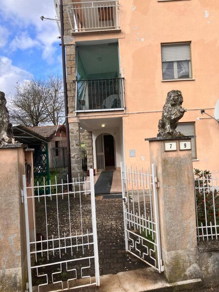 APPARTAMENTO VIA XX SETTEMBRE - CASTELNOVO NE' MONTI — foto 3