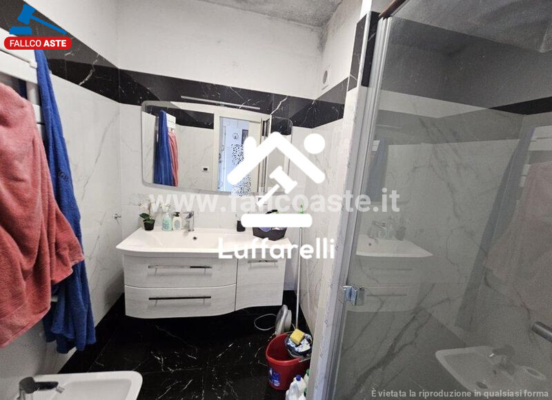 Immagine di APPARTAMENTO VIA DI TORRE MORENA – ROMA