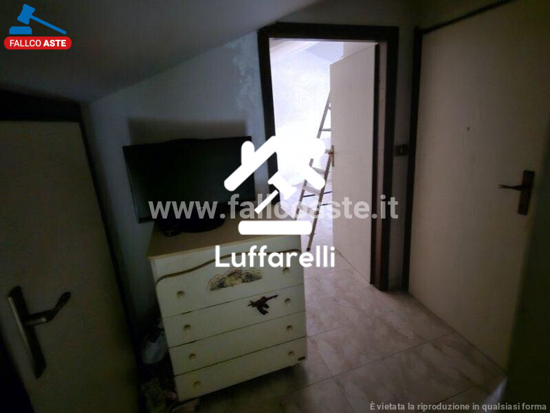 Immagine di APPARTAMENTO VIA DI TORRE MORENA – ROMA