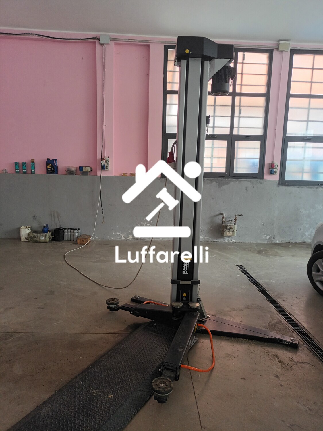 Attrezzature Ed Utensili — foto 2