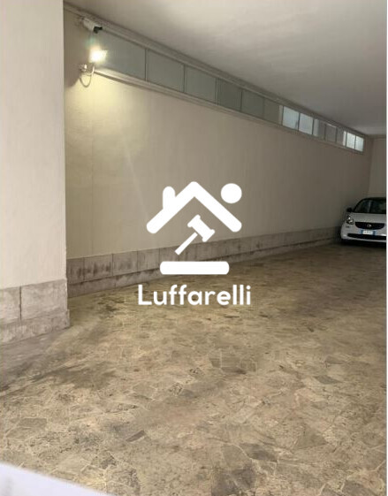 Immagine di POSTO AUTO/CANTINE VIA DEI MONTI PARIOLI – ROMA