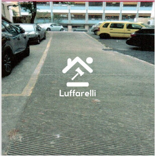 Immagine di AUTORIMESSA COMMERCIALE VIALE MARESCIALLO PILSUDSKI – ROMA