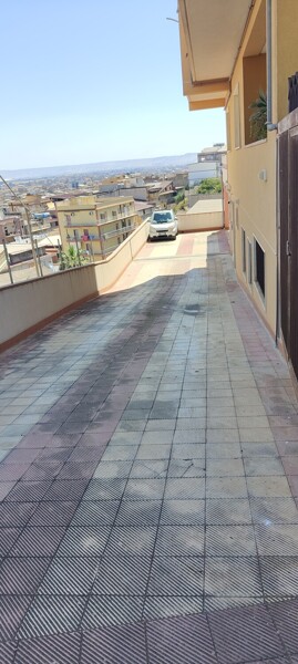 NEGOZIO O LOCALE COMMERCIALE VIA LICATA - GELA — foto 4