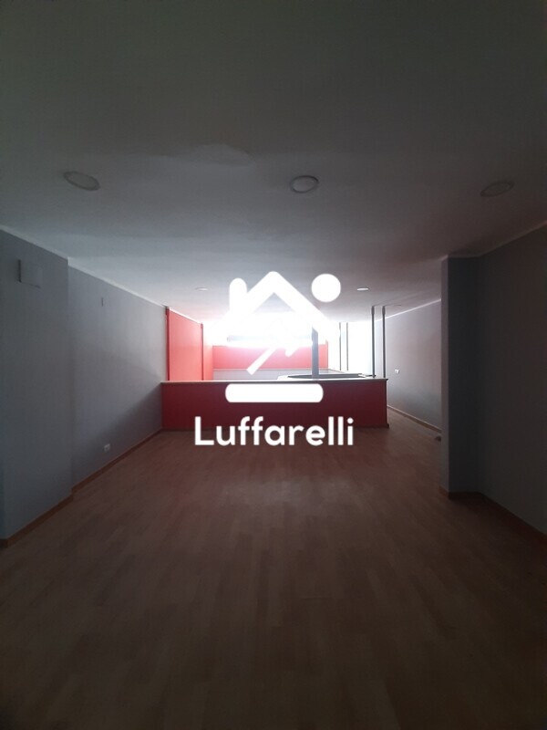 Immagine di NEGOZIO O LOCALE COMMERCIALE VIA PABLO PICASSO – LATINA