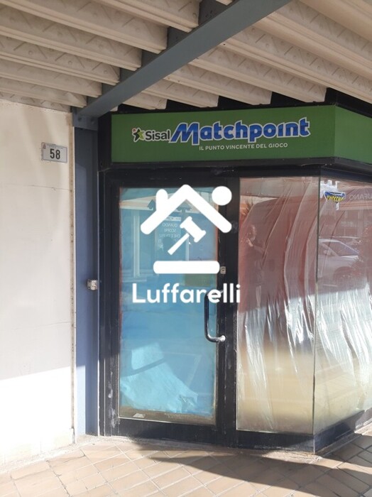 Immagine di NEGOZIO O LOCALE COMMERCIALE VIA PABLO PICASSO – LATINA