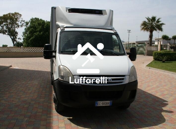 Automezzi Commerciali — foto 2