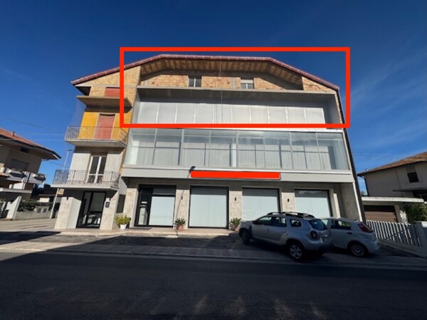 NEGOZIO O LOCALE COMMERCIALE VIALE PIANE SAN DONATO - CORROPOLI — foto 3