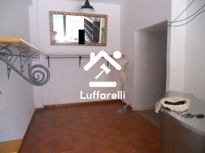Immagine di NEGOZIO O LOCALE COMMERCIALE VIA ORAZIO 51 – POMEZIA