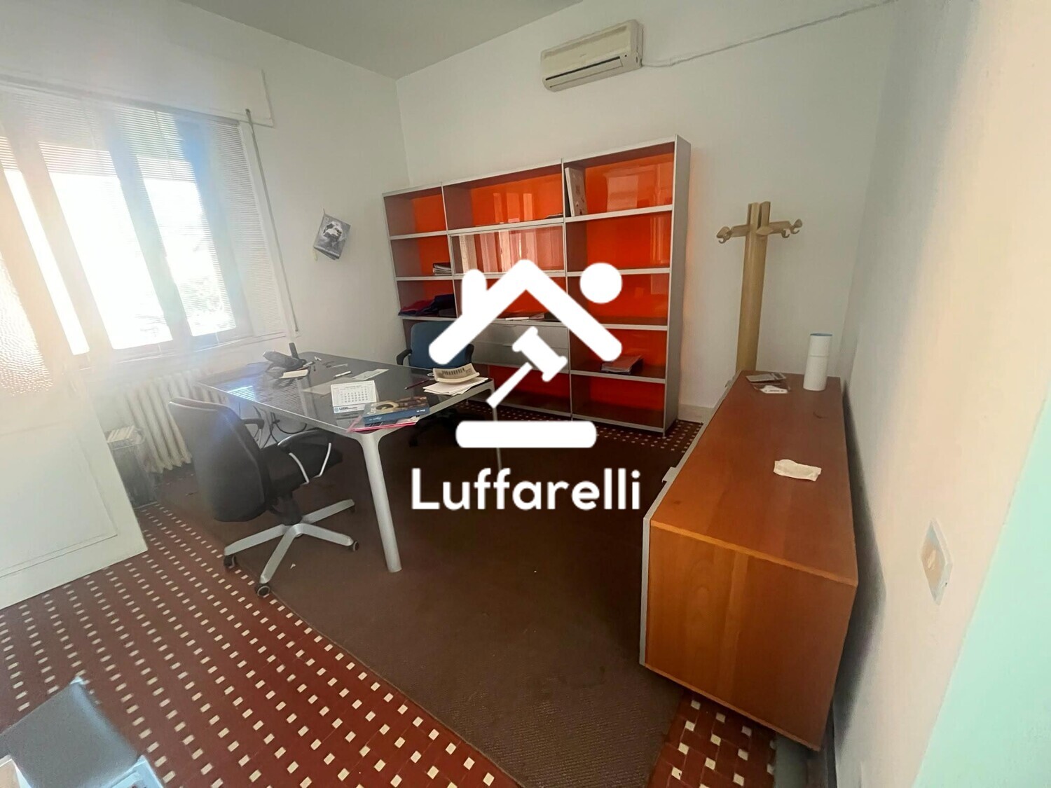 Arredi Da Ufficio E Varie — foto 6