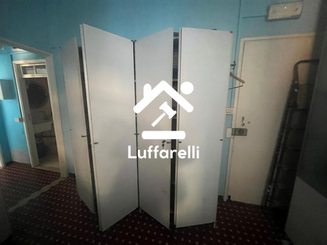 Arredi Da Ufficio E Varie — foto 3