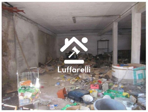 DEPOSITO / MAGAZZINO VIA ABETONIA - ALBANO LAZIALE — foto 3