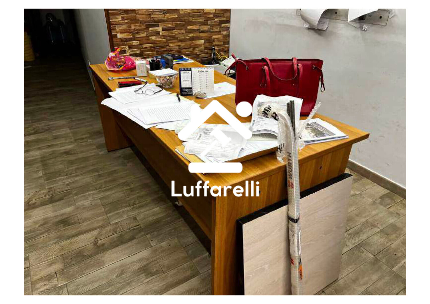 Mobili E Arredo Per Ufficio — foto 4