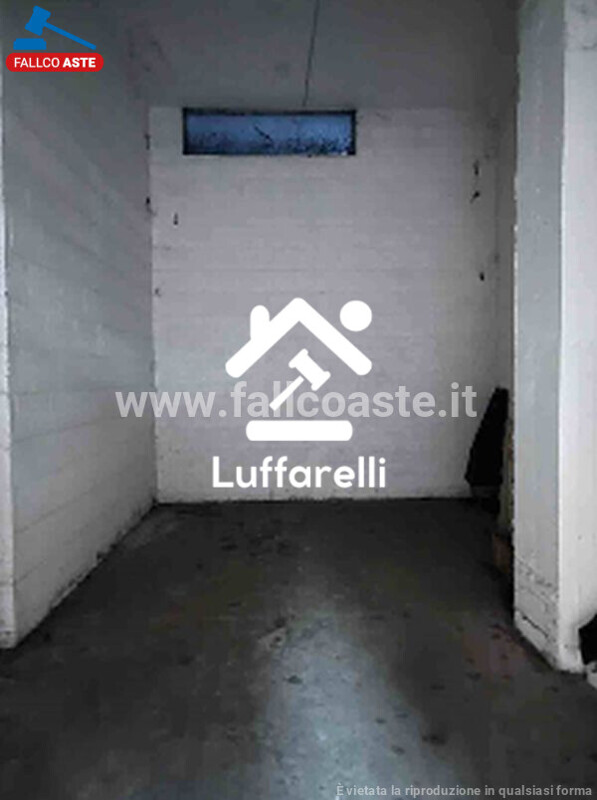 Immagine di NEGOZIO O LOCALE COMMERCIALE VIALE ITALO CALVINO – ROMA