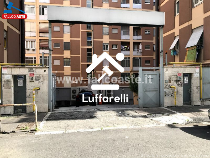 Immagine di NEGOZIO O LOCALE COMMERCIALE VIA RICCARDO PITTERI NN. 9-11 – ROMA