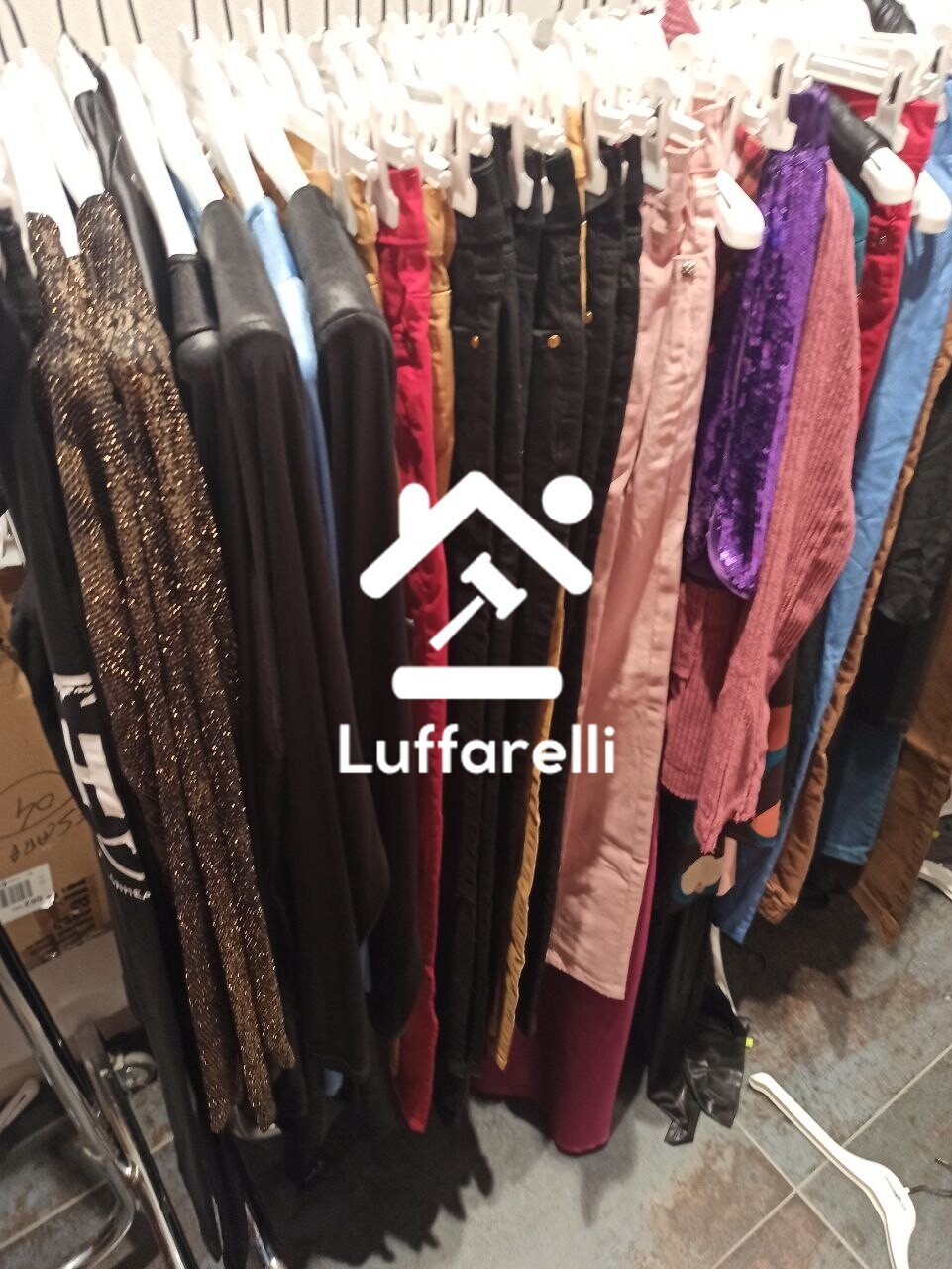Abbigliamento E Calzature — foto 2
