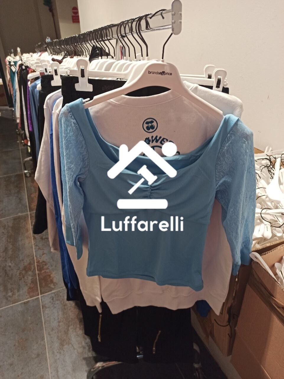 Abbigliamento E Calzature — foto 3