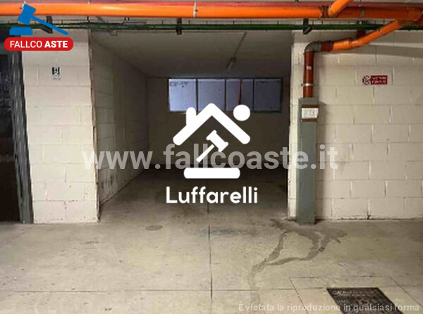 Immagine di NEGOZIO O LOCALE COMMERCIALE VIALE ITALO CALVINO – ROMA
