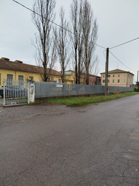 CAPANNONE / IMMOBILI INDUSTRIALI VIA MOTTA - FABBRICO — foto 8