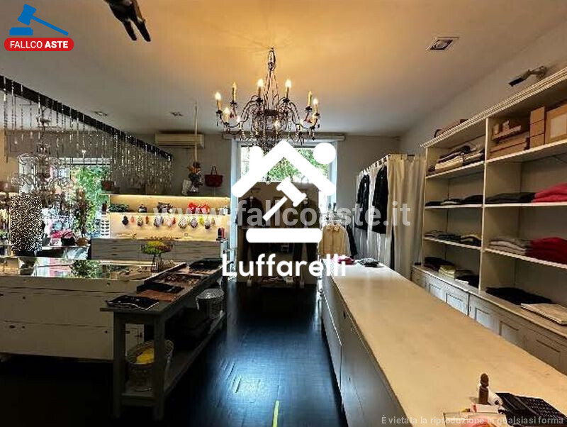 Immagine di NEGOZIO O LOCALE COMMERCIALE VIA TIBURTINA – ROMA
