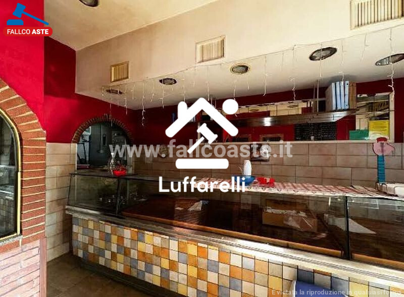 Immagine di NEGOZIO O LOCALE COMMERCIALE VIA TIBURTINA – ROMA