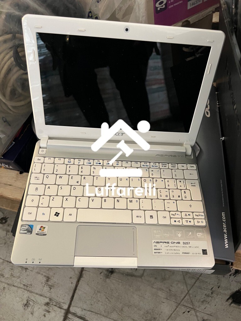 Computer E Attrezzatura Informatica — foto 3