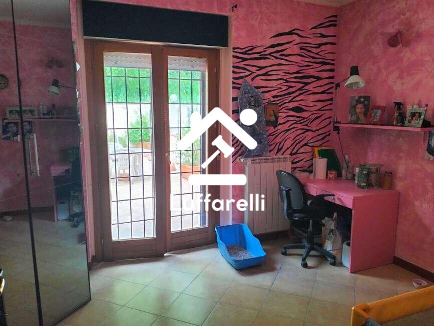 Immagine di CASA / VILLA VIA AUSTIS – FIUMICINO