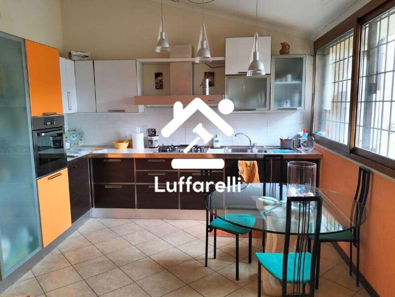 Immagine di CASA / VILLA VIA AUSTIS – FIUMICINO