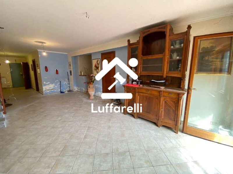 Immagine di CASA / VILLA VIA AUSTIS – FIUMICINO