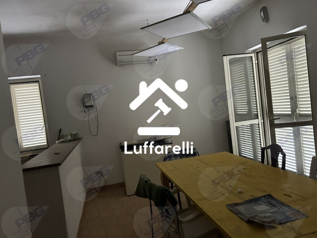 Mobili E Arredo Per Ufficio — foto 4