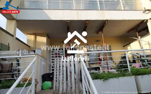 APPARTAMENTO VIA SALORNO - ROMA — foto 3