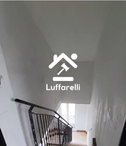 Immagine di NEGOZIO O LOCALE COMMERCIALE VIA DELL’ACQUA ACETOSA – FRASCATI